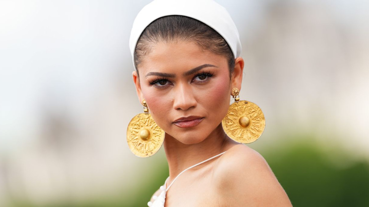 Ancient Artefacts on the Red Carpet: When Fashion Collides with Cultural Heritage