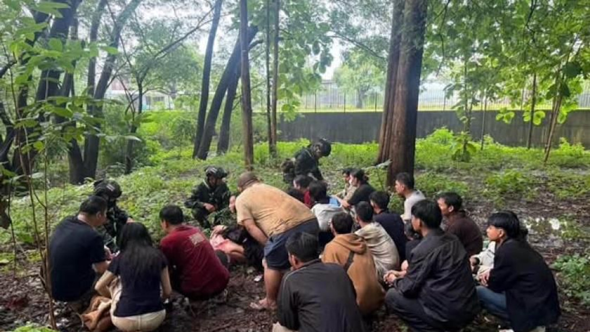 Twenty Myanmar nationals detained after illegal entry into Thailand's Mae Sot
