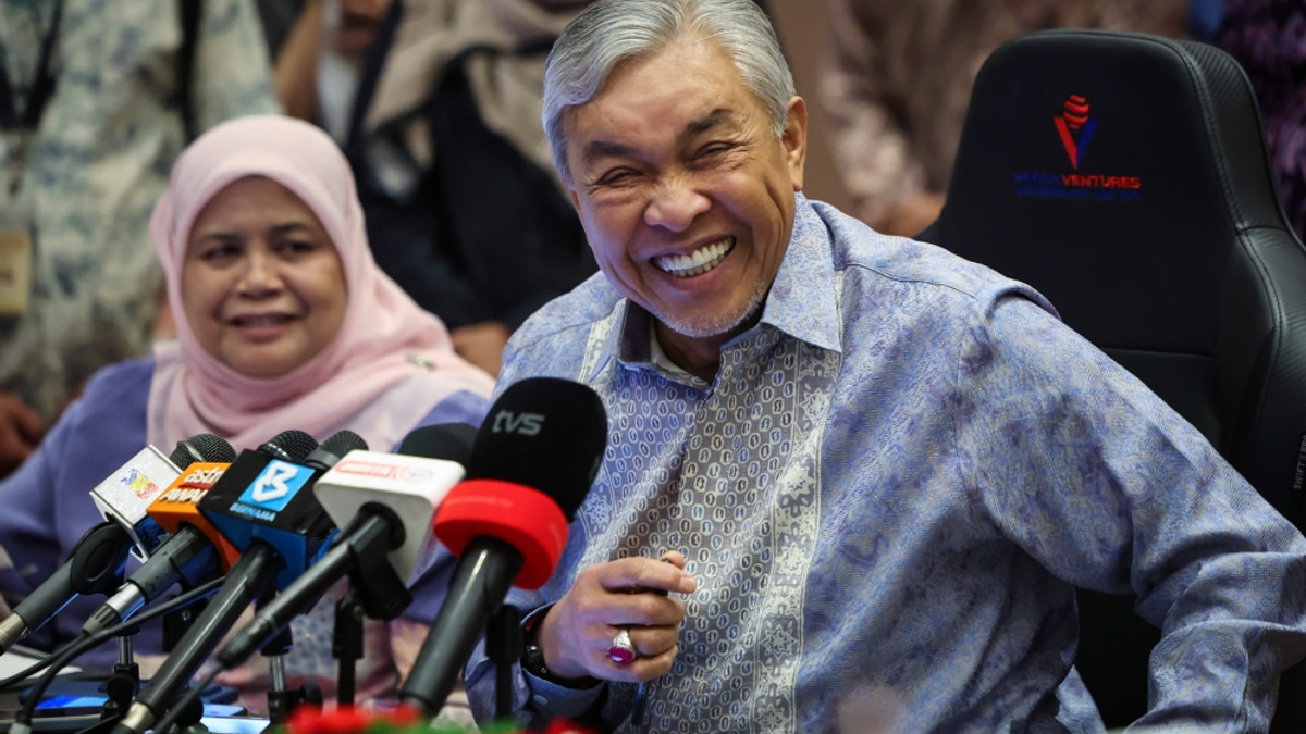 Zahid Reaffirms BN's Unwavering Commitment to Unity Government Through Parliamentary Term
