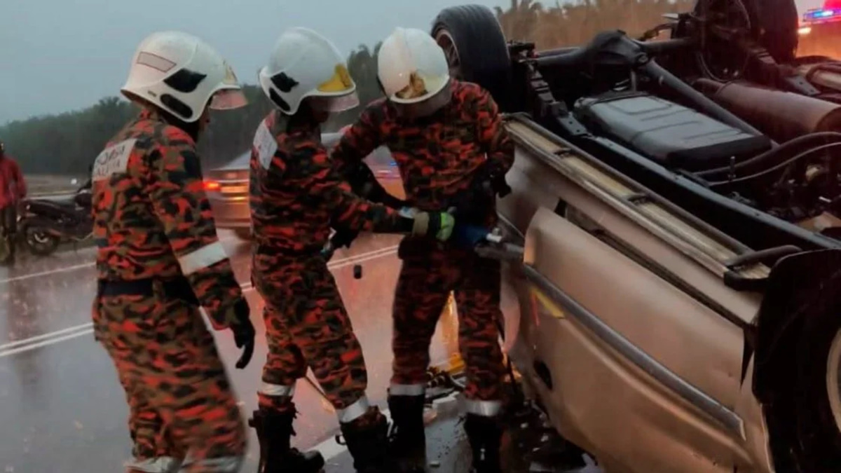 Two Sisters Among Four Dead in Separate Pahang Road Crashes Within Hour