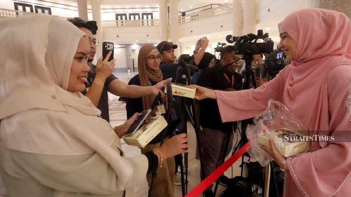 Syed Saddiq Greets Court Victory With Traditional Malaysian Fare