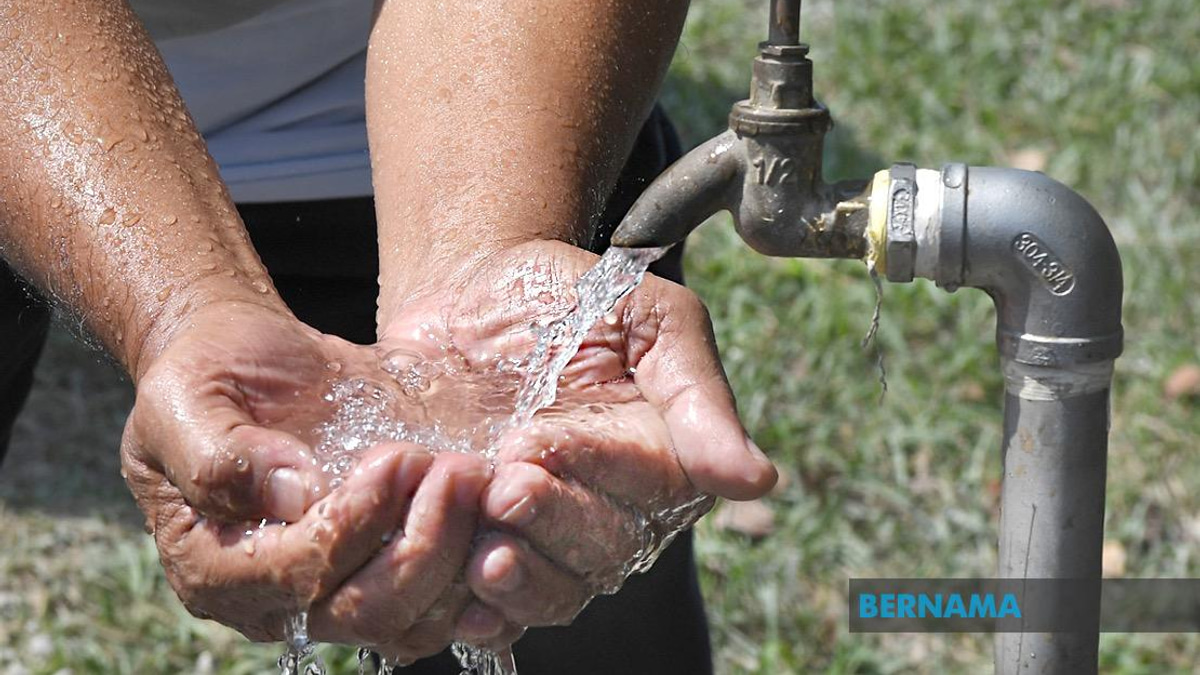 Major Water Pipe Leak Disrupts Supply for 34,000 Kelantan Households
