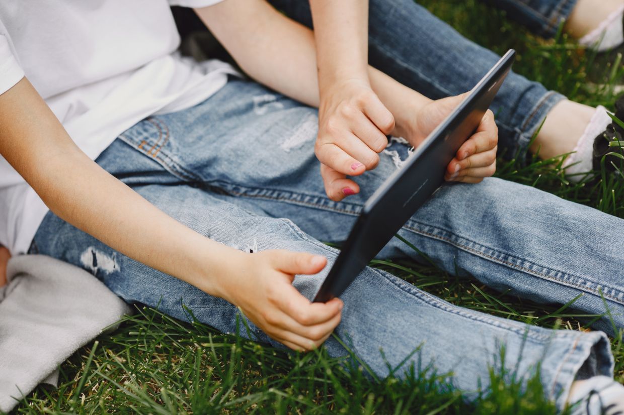 Silicon Valley's Digital Paradox: Why Tech Titans Restrict Their Own Children's Screen Time