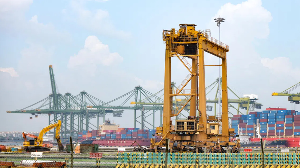 US Targets 40 Nations in Crackdown on Chinese Tariff-Dodging Scheme; Singapore Classified as 'Opportunistic' Hub
