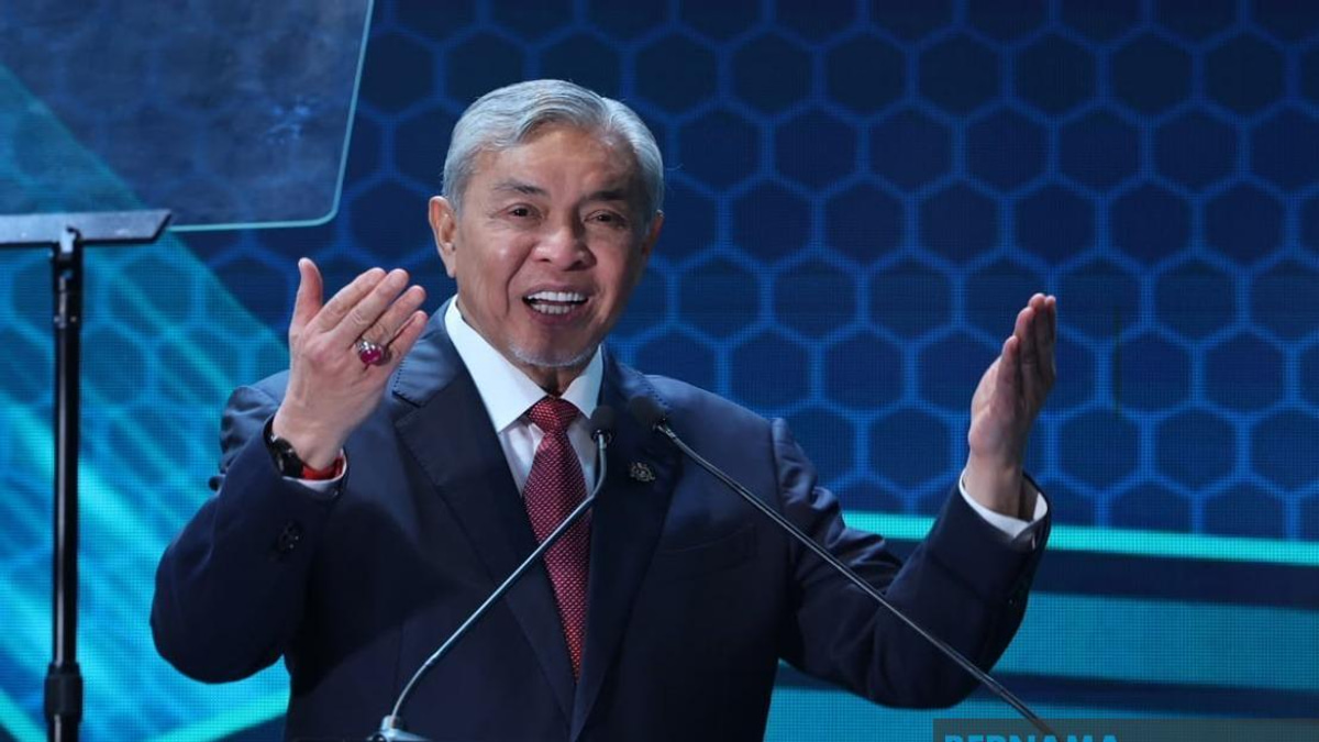 Immigration Department Must Drive Growth While Protecting Security, Says Ahmad Zahid