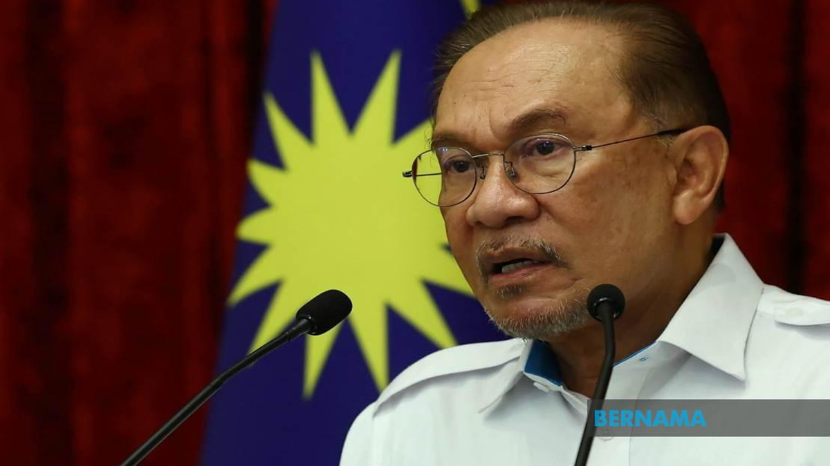PM Anwar Apologises for Missing Tabung Haji RCI Debate Due to Medical Treatment