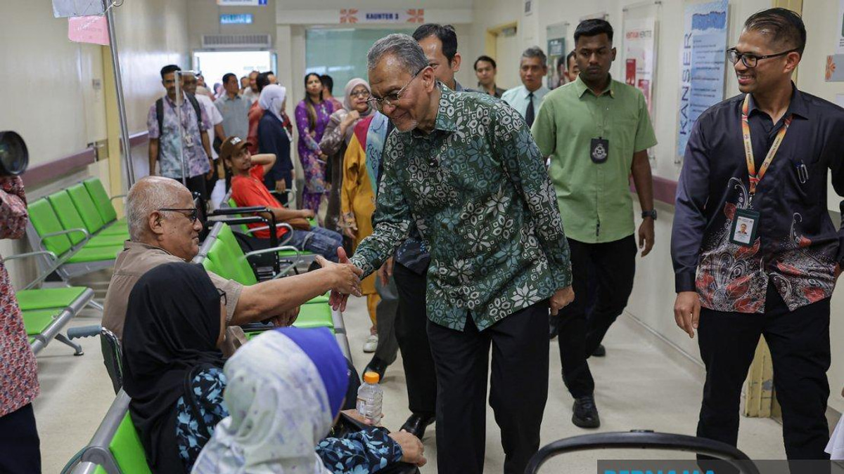 Malaysia's Health Ministry Targets September Launch of Workplace Mental Health Policy