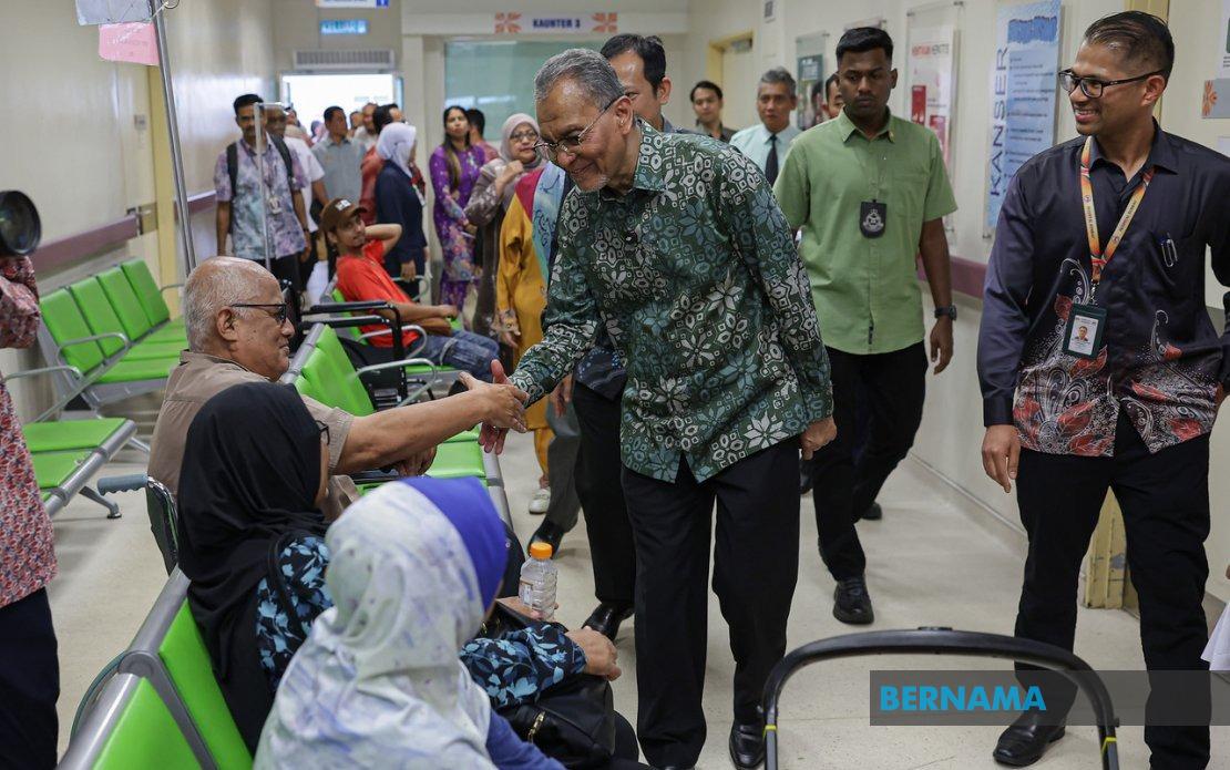 Malaysia's Health Ministry Targets September Launch of Workplace Mental Health Policy