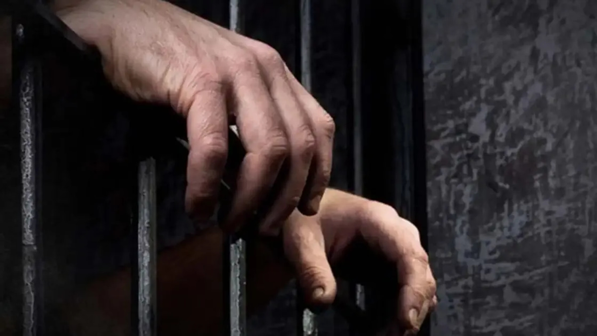 Elderly Man Sentenced to Jail for Unpaid Fine After Assaulting Police Officer