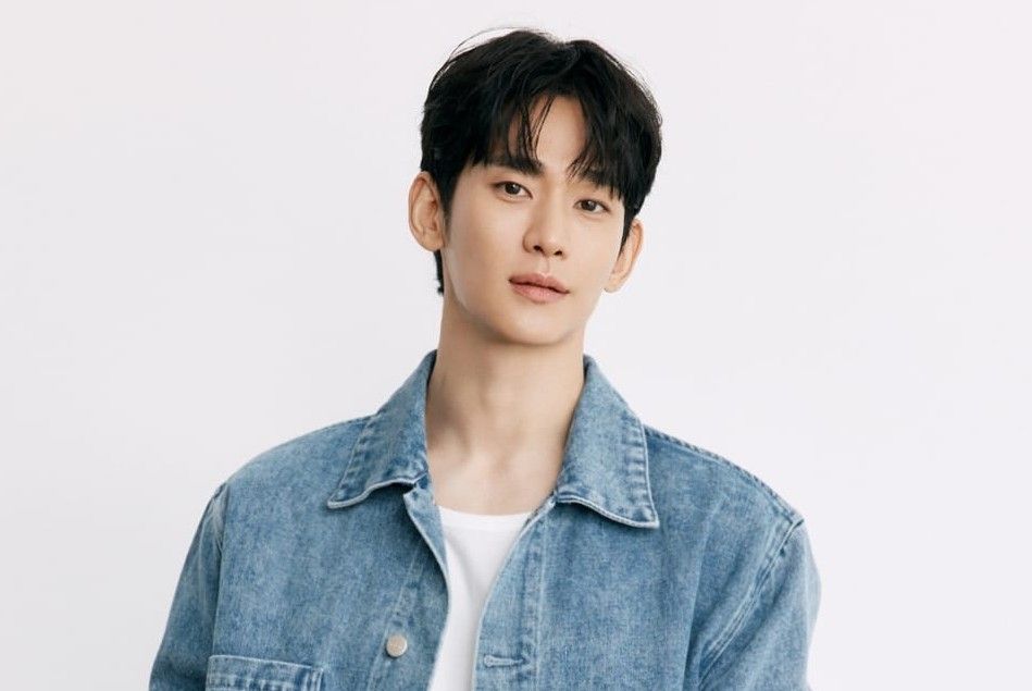 Kim Soo-hyun Makes Public Return Through Bench Campaign After Year-Long Absence