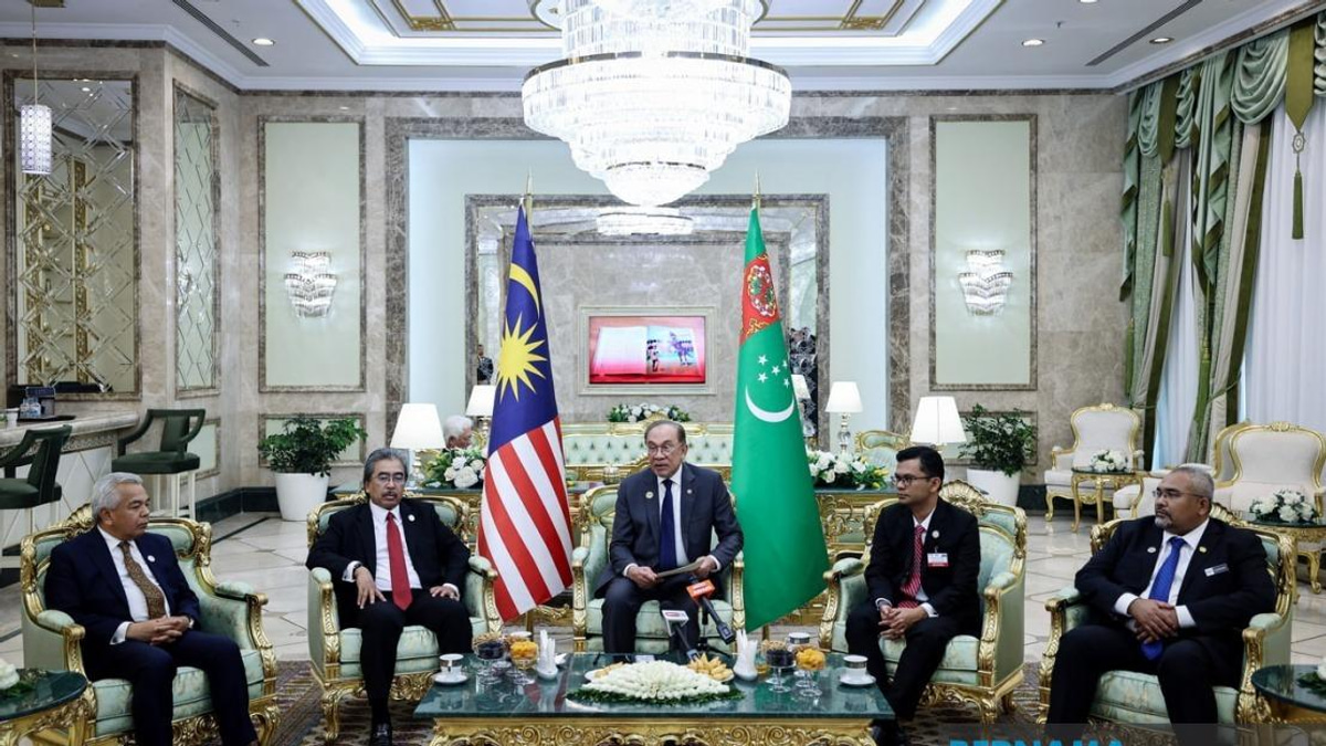 Anwar's Turkmenistan Visit Marks Strategic Pivot Toward Central Asian Energy Partnership