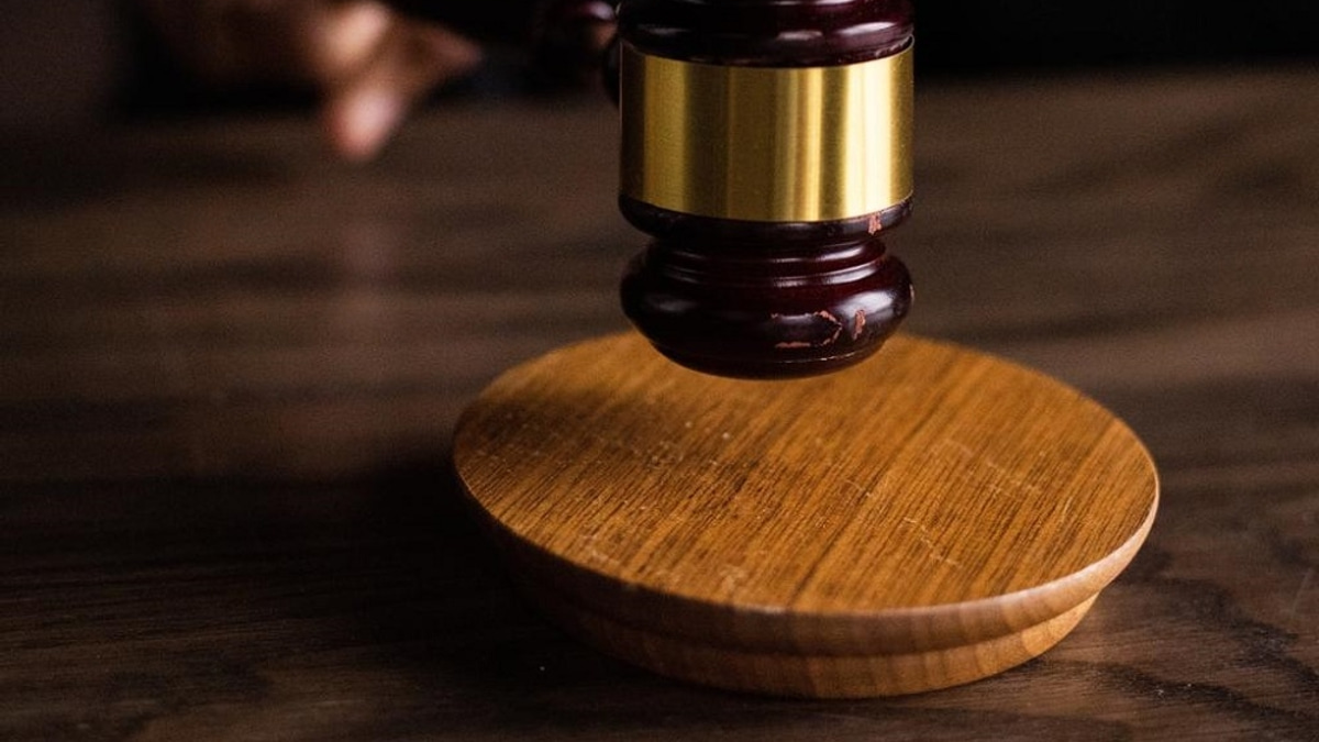 Former Ride-hailing Driver Faces 12 Charges Including Armed Robbery and Fraud in Klang Court