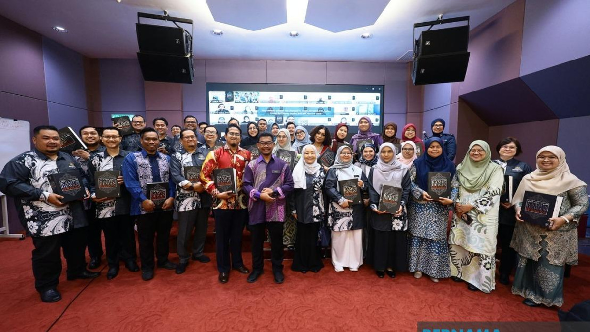 INTAN Strengthens Language Officers' Skills Through National Workshop