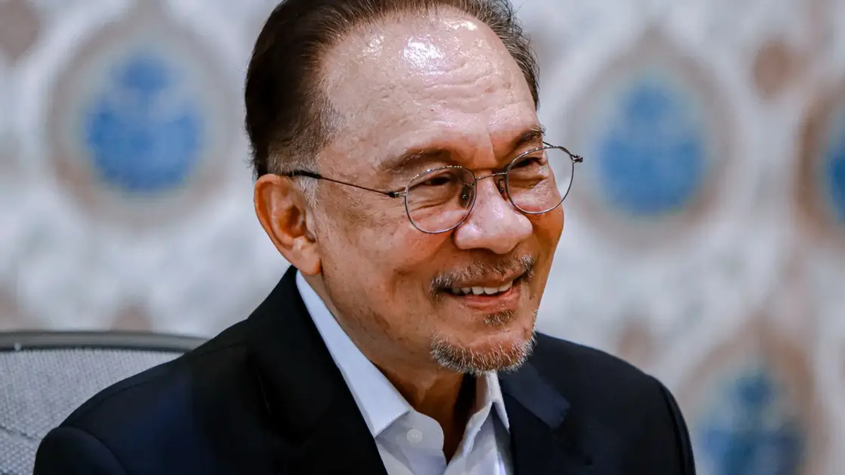 Anwar Ibrahim Leads Latest Approval Ratings as Public Confidence Strengthens