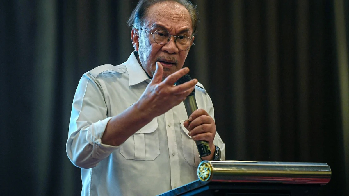 Federal Government Inherits Felda's RM1 Billion Annual Debt Burden