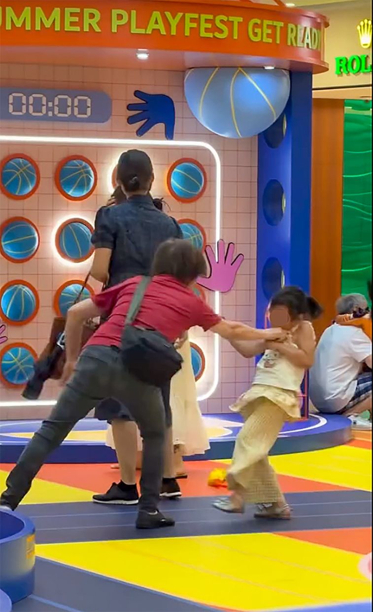 Two women arrested after violent clash at Hong Kong shopping centre involves five-year-old girl