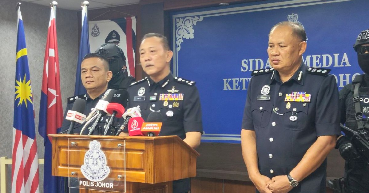 Police arrest five over inverted Malaysian and Johor flags