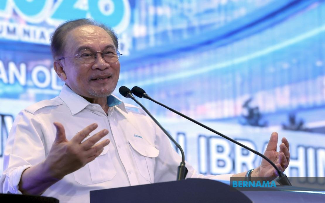 PM Anwar Pushes Mentorship Model Over Top-Down Approach for Bumiputera Entrepreneurship