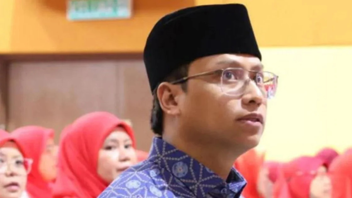 Puad's Son Defends Father's Critique of Umno's Path Forward