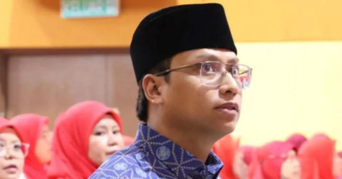 Puad's Son Defends Father's Critique of Umno's Path Forward