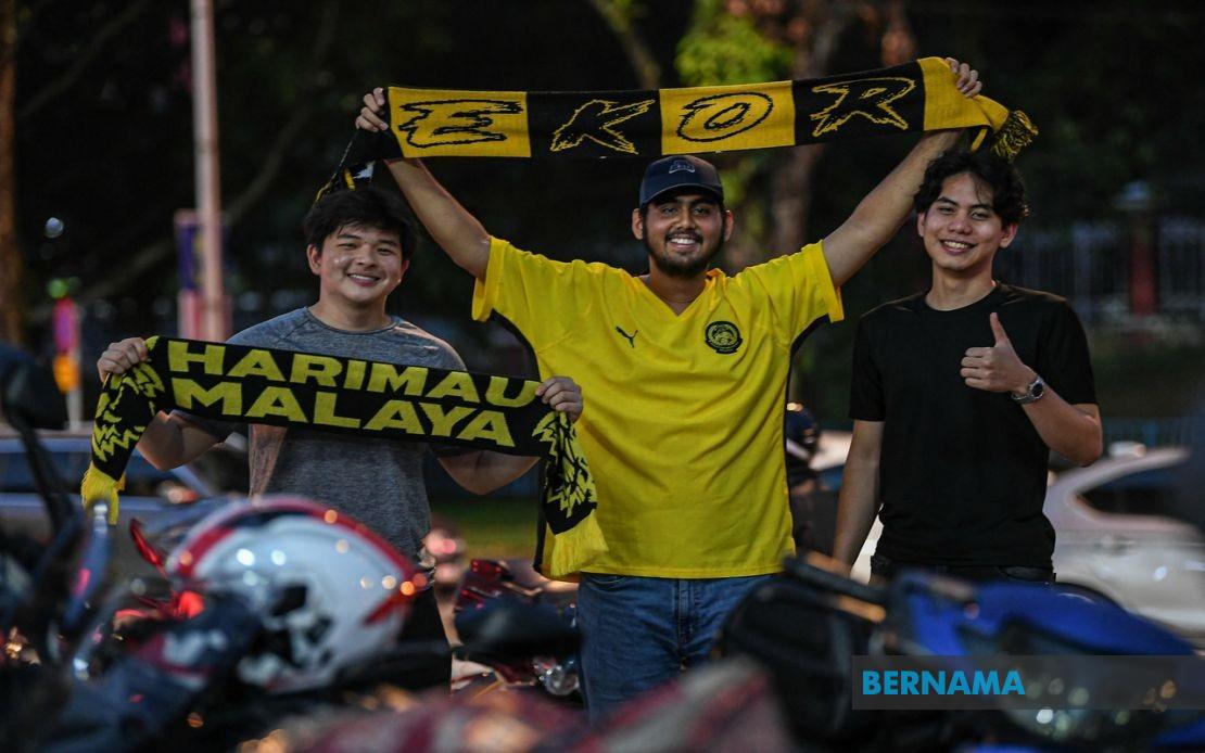 Malaysian Football Fans Defy Ultras Malaya Boycott to Support Harimau Malaya