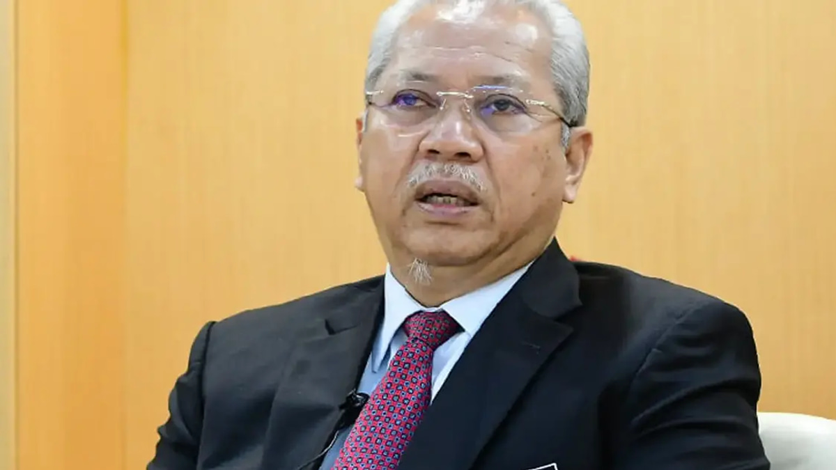 Annuar Urges Restraint as Perikatan Navigates Internal Tensions