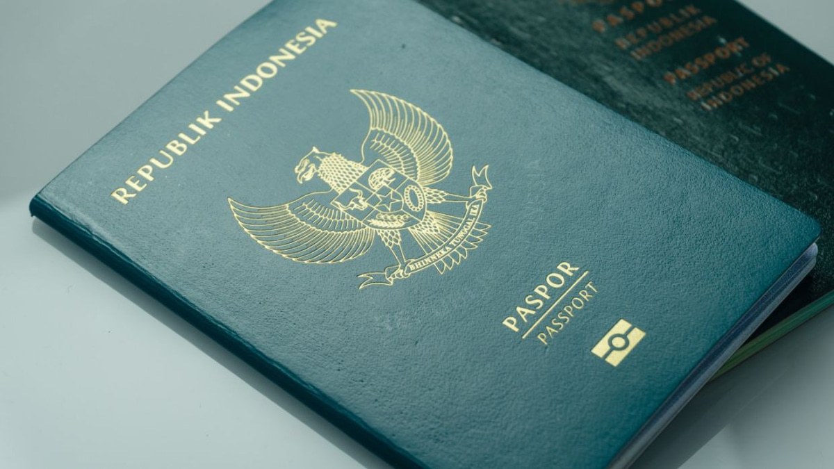 Indonesia's dual citizenship proposal draws fire from mixed-marriage advocates over eligibility and fairness