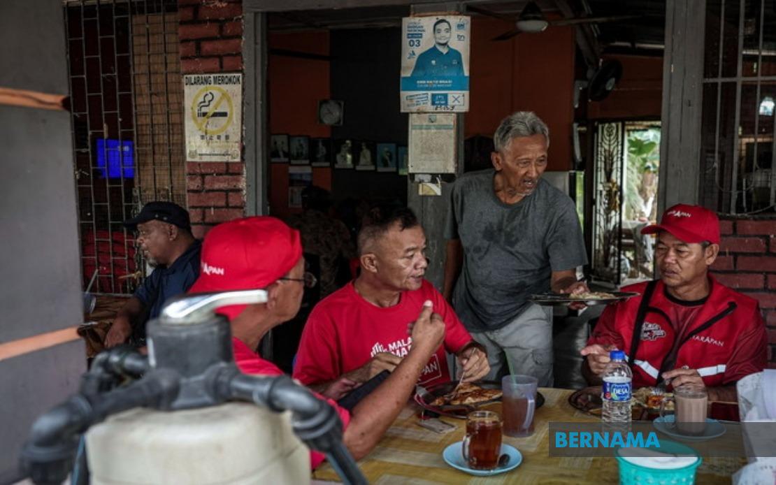 Johor Election Campaign Delivers Unexpected Windfall for Street Food Vendors
