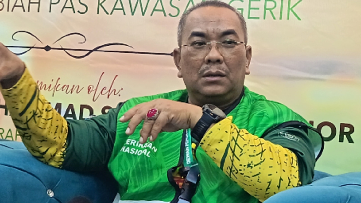 Sanusi Clarifies Gambling Critique Was Aimed at Tycoons, Not Anwar
