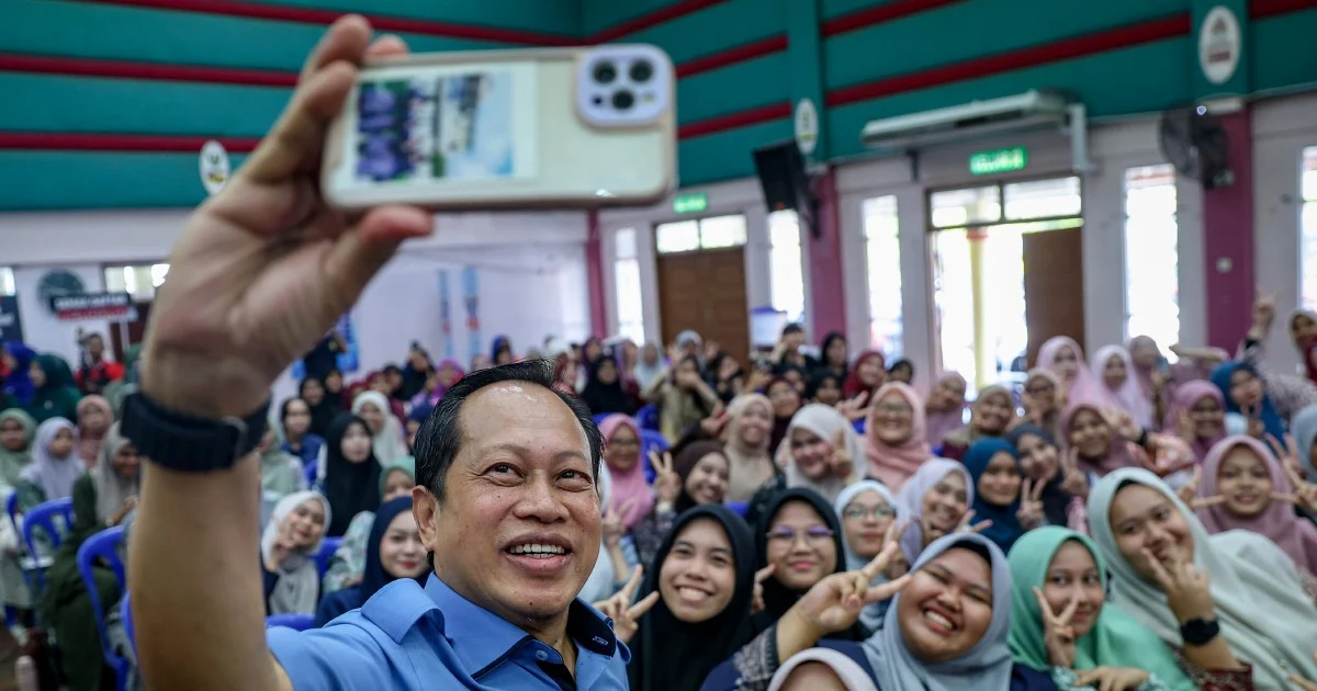 DAP's Claims About Wavering Johor BN Support Are Baseless, Says Ahmad Maslan