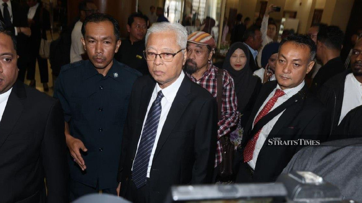 Former PM Ismail Sabri Released on RM300,000 Bail Posted by His Son