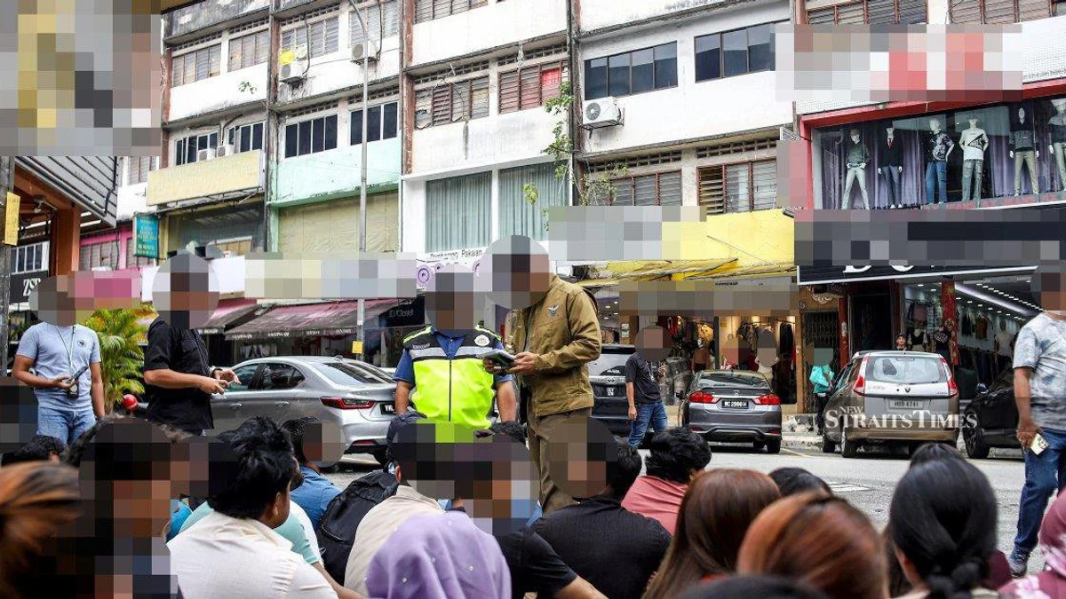 Immigration swoop nets 111 undocumented migrants at Jalan Kenanga wholesale district