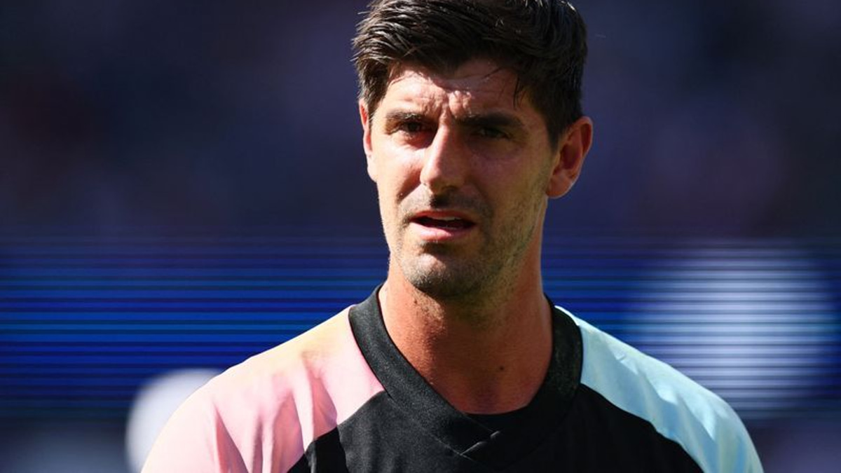 Courtois Backs Van Bommel as Belgium's New Coach, Eyes Nations League Break