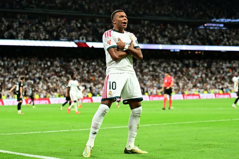 Mbappe's hat-trick leads Real Madrid to dominant win as Mourinho returns to Bernabeu