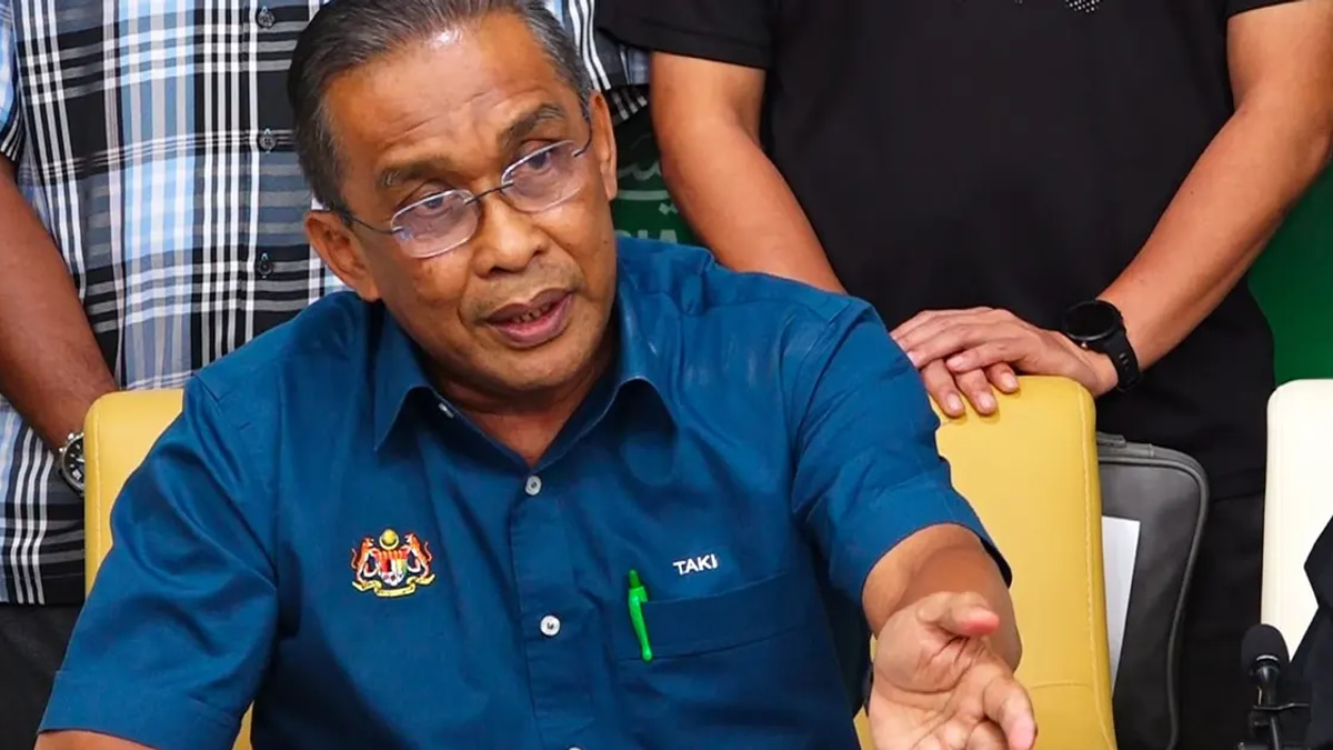 Hamzah Zainudin Returns as Opposition Leader as PN Consolidates Parliamentary Strength