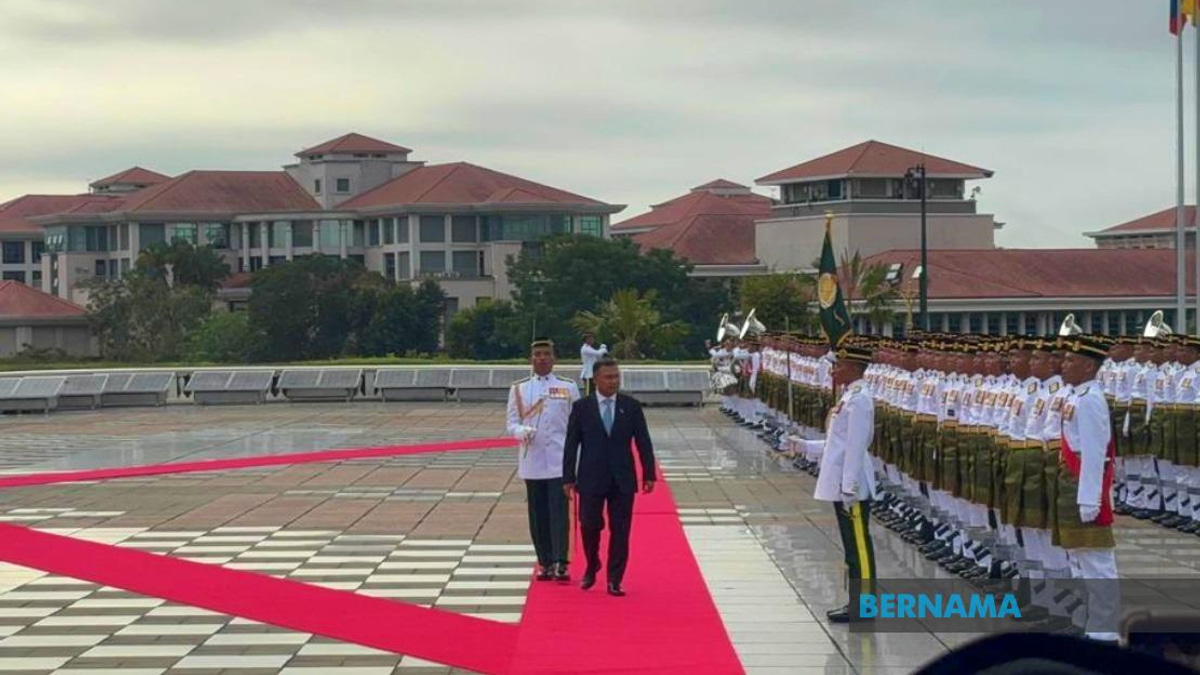 Bangladesh PM Tarique Rahman Accorded Official State Welcome in Putrajaya