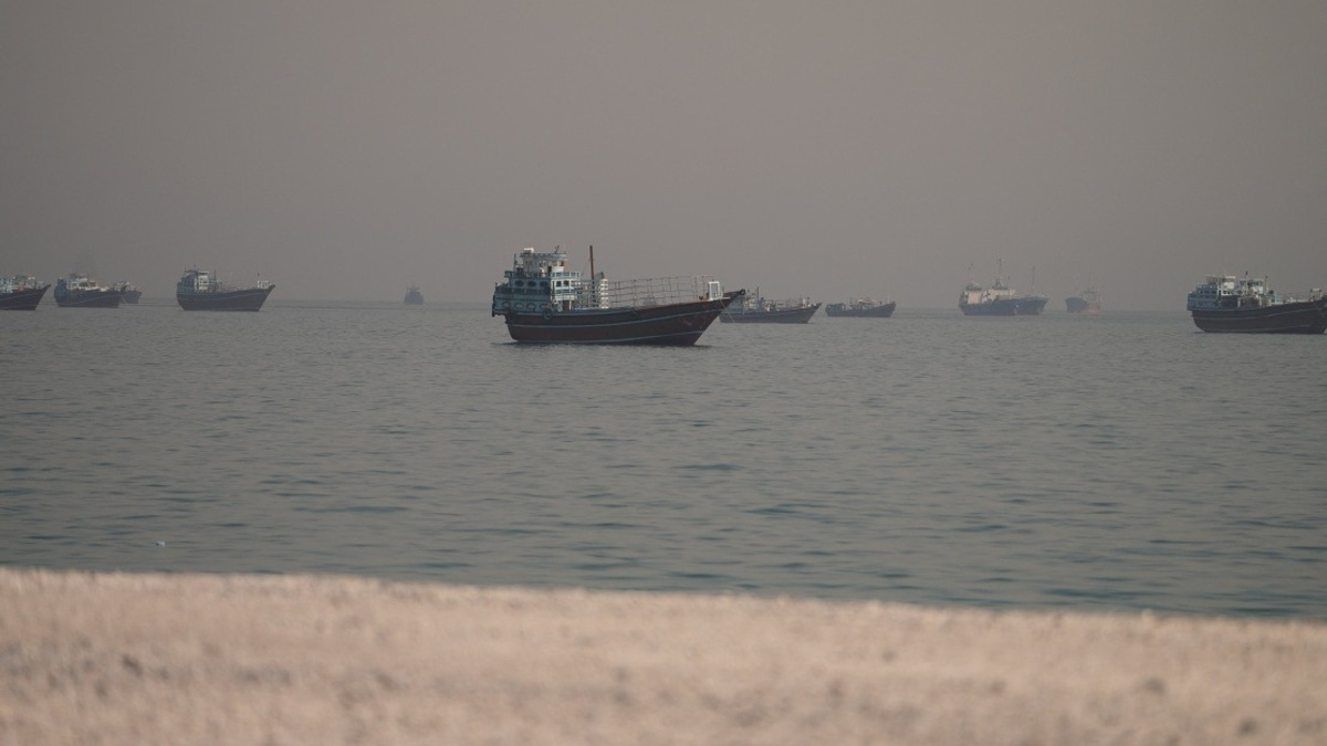 Britain and France Prepare Multinational Force to Safeguard Hormuz Strait Amid Iran Tensions