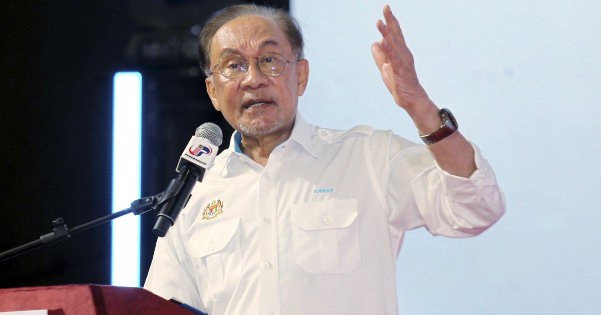 MACC Should Probe eFishery Investment Despite Initial Findings, Says Anwar