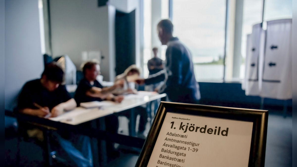 Iceland Votes Narrowly Against Resuming EU Membership Negotiations