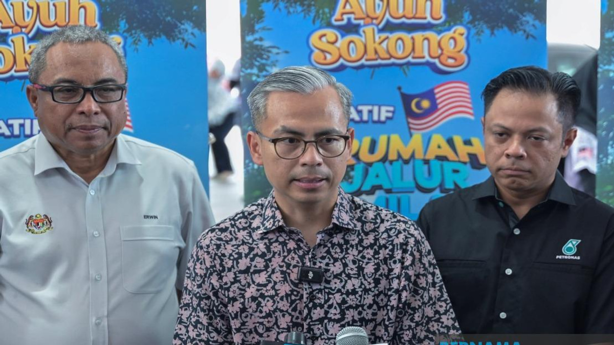 Anwar Commits to Sarawak Seat Expansion, Requests Electoral Commission Update