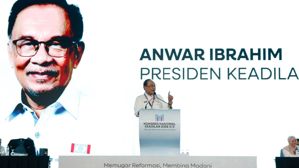 PKR Balances Dual Allegiances as Anwar Affirms Commitment to Coalition Partners
