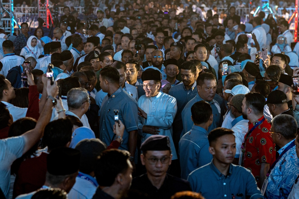 Anwar to Take Universities Act Repeal to Cabinet, Signalling Major Academic Freedom Shift