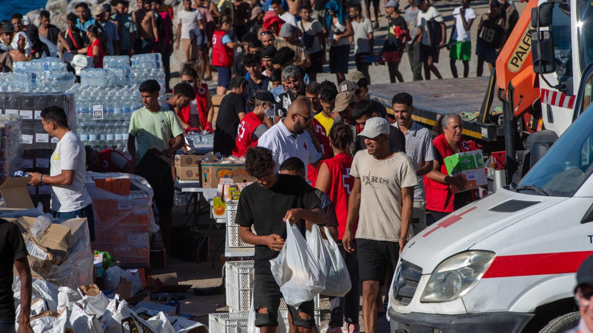 Spain Points Fingers at Russia, Israel Over Ceuta Migrant Crisis Disinformation