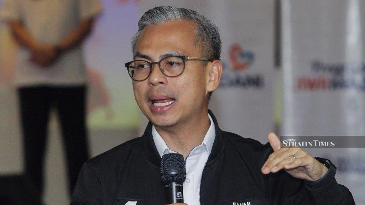 Johor's Communications Minister Calls on Diaspora Voters to Return for State Election