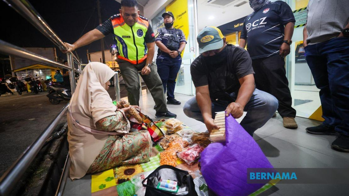Three Thai Women Held After Authorities Uncover 'Sympathy-Selling' Scheme in Kota Bharu