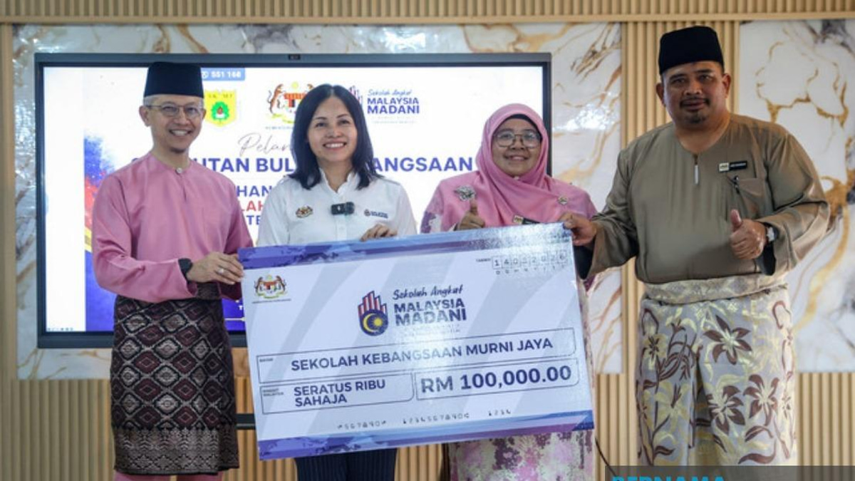 SK Murni Jaya Receives RM100,000 from Communications Ministry's MADANI Adopted School Initiative
