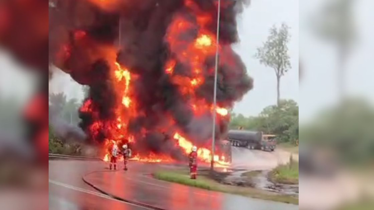 Fuel Tanker Driver Held Over Temerloh Crash That Killed Mother and Child