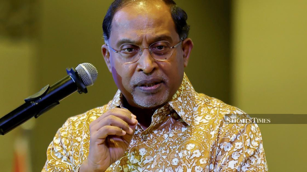 Zambry Tells Mahfuz to Direct Ministerial Aspirations to Anwar