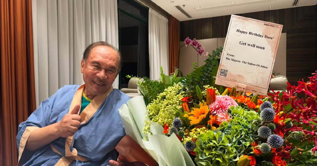 PM Anwar Expresses Gratitude to Monarch and Queen for Birthday Wishes and Recovery Prayers