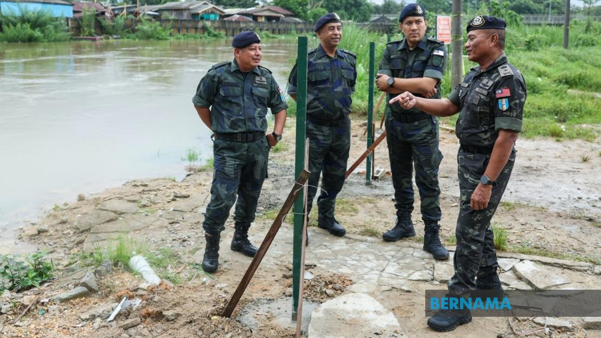 Smuggling Syndicates Deploy Smaller Groups to Outwit Border Patrols